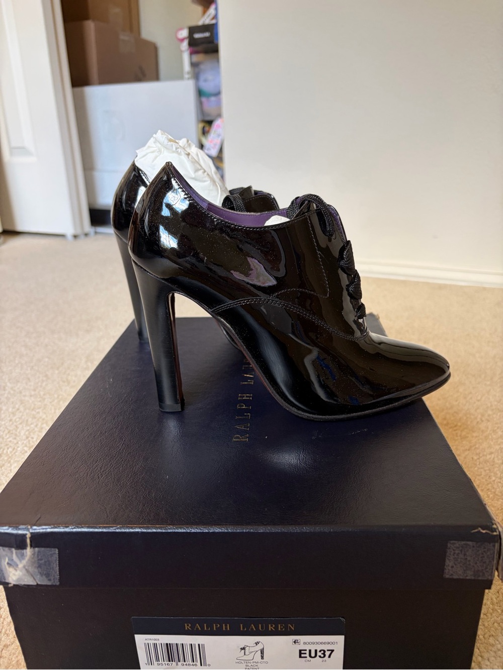 Ralph Lauren Purple Label Holten Black Patent Lace Up Pumps